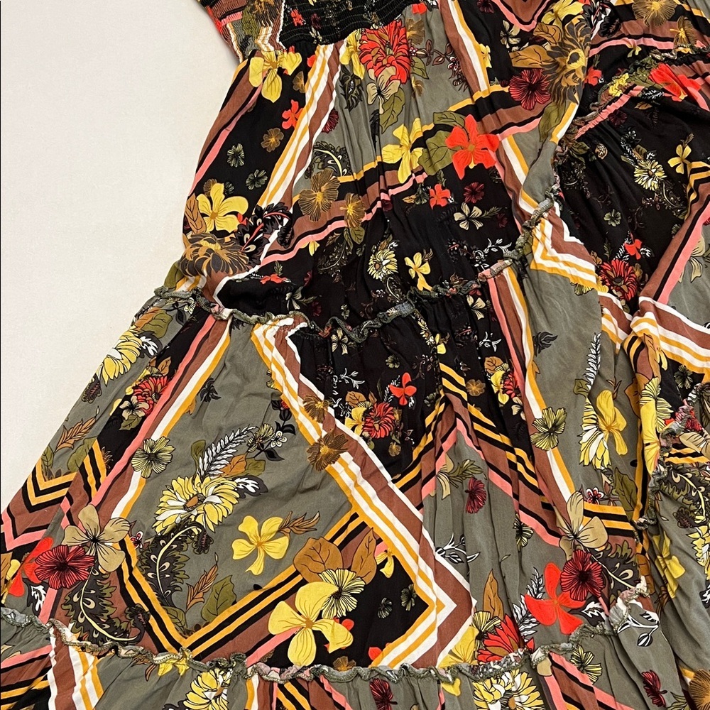 ABEL THE LABEL SMOCKED HALTER TIERED FLORAL MAXI DRESS SIZE LARGE - Picture 11 of 16